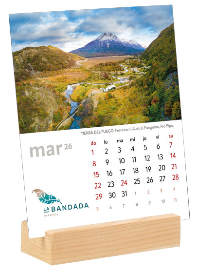 Marzoderechaok-PUBLI2025 Calendario escritorio Argentina Tierra Adentro con fotografías de Florian von der Fecht