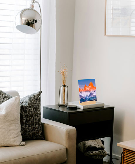 armado-cal-base-madera Calendario de Escritorio 2026 con base de madera y paisajes argentinos